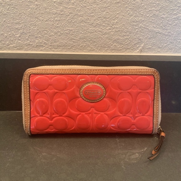 Coach Wallet - Picture 1 of 7